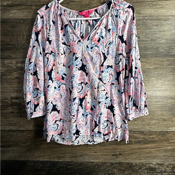 Lilly Pulitzer Pink and Blue Beach Graphic Blouse XS - Picture 1 of 10